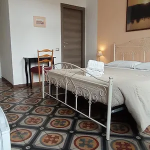  Maison d'hôtes Onlyrooms Iii - Piazza Jenne